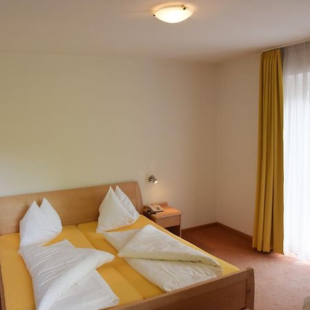 סילנדרו Hotel Pension Schweitzer מראה חיצוני תמונה