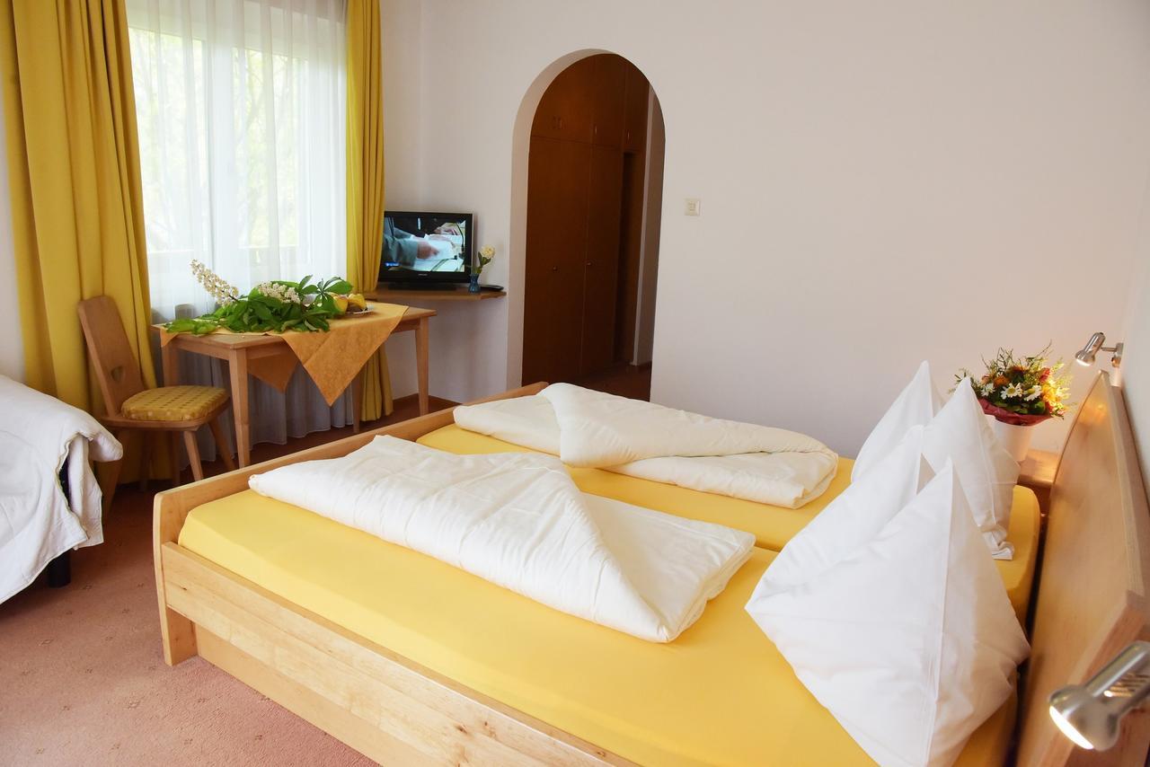 סילנדרו Hotel Pension Schweitzer מראה חיצוני תמונה