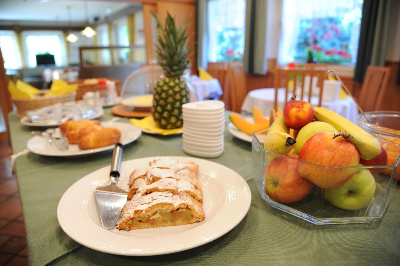סילנדרו Hotel Pension Schweitzer מראה חיצוני תמונה