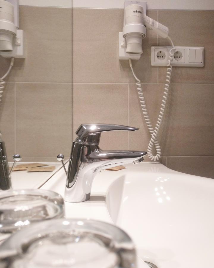 סילנדרו Hotel Pension Schweitzer מראה חיצוני תמונה